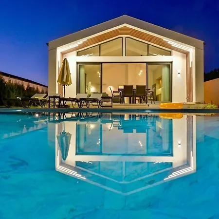 Odella 2 - Luxury For 6 In Zorlar, Seydikemer Villa *