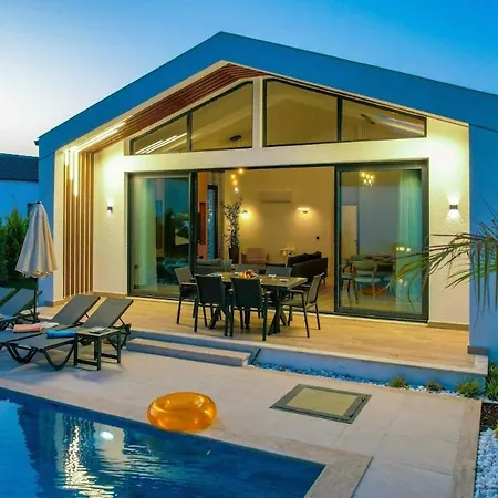 Odella 2 - Luxury For 6 In Zorlar, Seydikemer Vilă